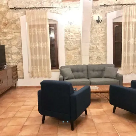 Komi House By Trulycyprus Πανσιόν Λόφου