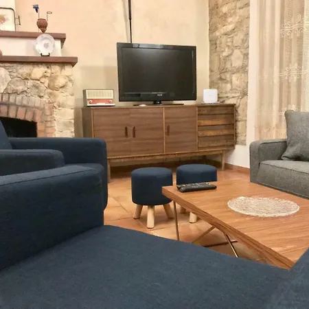 Guest house Komi House By Trulycyprus
