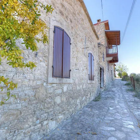 Komi House By Trulycyprus 3* Lofou